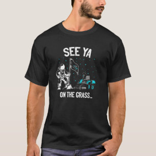 Mannen zien Ya op de grasgrastuinbouwtuin T-shirt