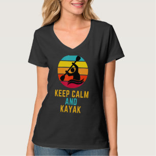 Mannen zonnebrand- en kayakavonturen t-shirt