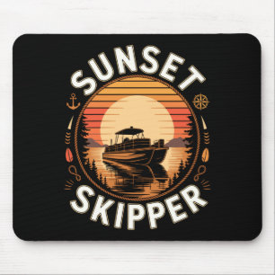 Mannen zonsondergang skipper varen boot ponton mee muismat