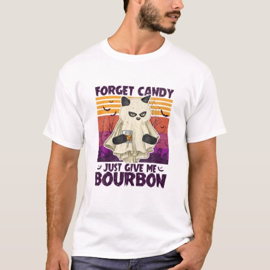 Mannen zwarte kat vergeet Snoep maar geef me Bourb T-shirt (Voorkant)