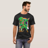 Mannen zwarte Leprechaun Dabbing African American T-shirt (Voorkant volledig)