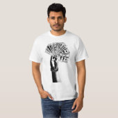 Mans hand Holding 100 dollar factureert geld kunst T-shirt (Voorkant volledig)