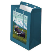 Mans met MountainColorado Medium Cadeauzakje (Achterkant Gekanteld)