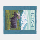 Mans met MountainUtah Fleece Deken (Voorkant (Horizontaal))