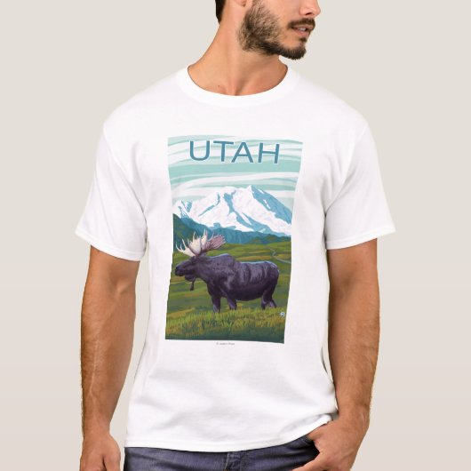 Mans met MountainUtah T-shirt (Voorkant)