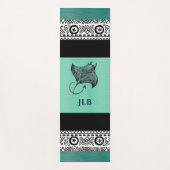 Manta Ray Polynesian Pattern Teal Green Monogram  Yogamat (Voorkant)