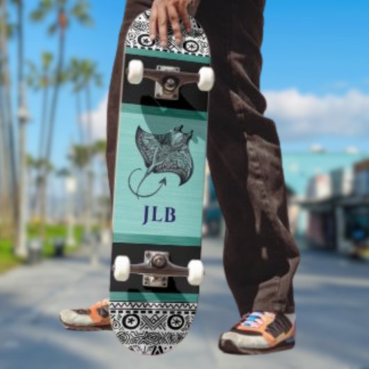 Manta Ray Teal Black White Polynesian w Initial Persoonlijk Skateboard