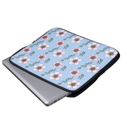 Manuka Flowers Laptop Sleeve (Voorkant onderkant)