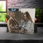 Manuscript "Bestest Bestie" Friends Keepomwille Fo Fotoplaat<br><div class="desc">Laat een vriend weten hoeveel ze voor je betekent met dit cadeauplaatje. Het ontwerp kenmerkt uw favoriete afbeelding van u en uw beste vriend,  witte manuscripttekst die "Bestest Bestie"leest,  een lief vriendschapcitaat dat kan worden gepersonaliseerd en naam/s. Perfect geschenk voor je BFF met kerst,  zondag of gewoon omdat..!</div>