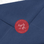 Manuscript gelukkig ooit na Editable Kleur Wedding Ronde Sticker<br><div class="desc">De sticker van het huwelijk die de woorden "gelukkig Ever na"in een ontspruiten cursief manuscript in wit tegen een editable achtergrondkleur (de klik past aan toegang aan) kenmerkt. Pas het aan door de placeholder tekst te vervangen. Voor meer opties zoals het veranderen van de doopvont en het is grootte/kleur, breid...</div>