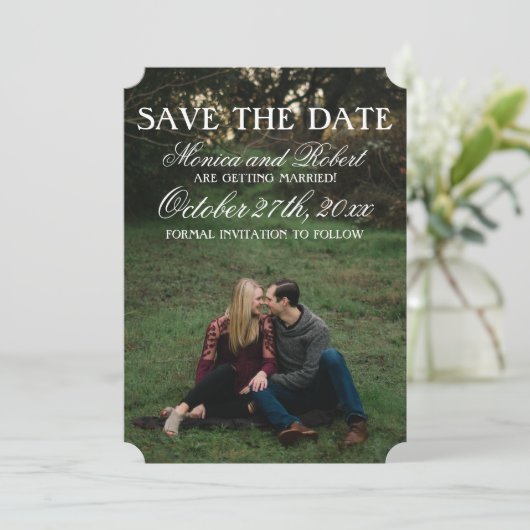 Manuscript Overlay Gothic Save The Date (Staand voorkant)