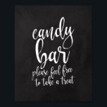 Manuscript van het Chalkboard van de Bar van het s Poster<br><div class="desc">Een elegant teken van de snijrand bruiloft, kenmerkt de tekst "de bar van het Snoep te voelen gelieve vrij om te nemen behandelt " in een extraverte manuscriptdoopvont, voegt de borsteltextuur een spontaan en playful gevoel toe. De achtergrondkleur kan aan uw behoeften en voorkeuren worden aangepast. Neem contact met mij...</div>