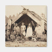 Maori Family, Nieuw-Zeeland, c.1880s (albumen prin Magneet (Voorkant)