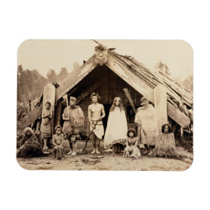 Maori Family, Nieuw-Zeeland, c.1880s (albumen prin Magneet