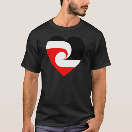 Maori Flag Heart T-shirt (Voorkant)