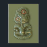 Maori Hei-Tiki Briefkaart<br><div class="desc">Maori Hei-Tiki. Het hei-tiki is een traditionele sierkruid die rond de nek van de Maori wordt gedragen,  en is meestal van een groensteen,  een soort jade in Nieuw-Zeeland.</div>
