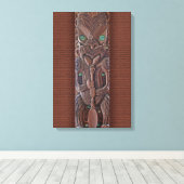 Maori Kahungunu Carving Canvas Afdruk (Insitu (Houten vloer))