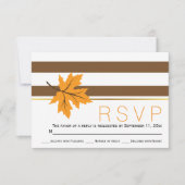 Maple bladeren en bruine strepen vallen bruiloft R RSVP Kaartje (Voorkant)