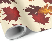 Maple- en eikenolievloeistoffen in najaarkleuren cadeaupapier (Rol Hoek)