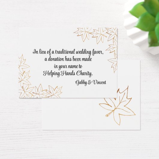 Maple Leaf Edge Fall Wedding Charity Favor Kaart (Bureau)