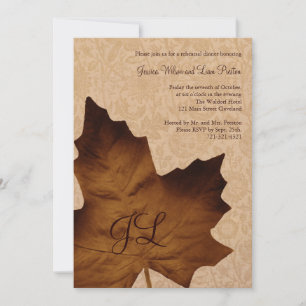 Maple Leaf Monogrammed Rehearsal Dinner Invite Kaart
