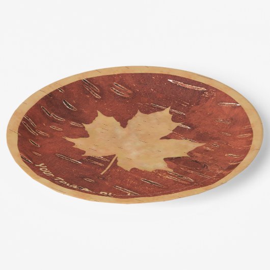 Maple Leaf on Inner Birch Bark Papieren Bordje (Gekanteld)