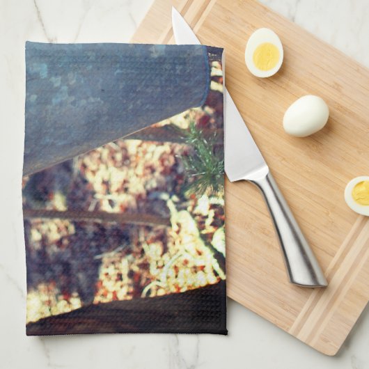 Maple Sugar Sap Bucket on Tree Theedoek (Quarter Fold)