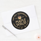 Maple Syrup Sap Bucket Amber Text op zwart label (Envelop)