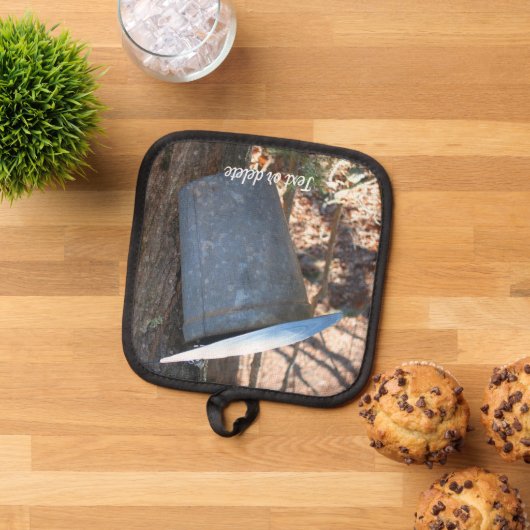 Maple Syrup Sap Bucket On Tree Personalized Pannenlap (Top down)