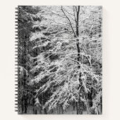 Maple Tree wordt beschreven in Snow Journal Notitieboek (Voorkant)