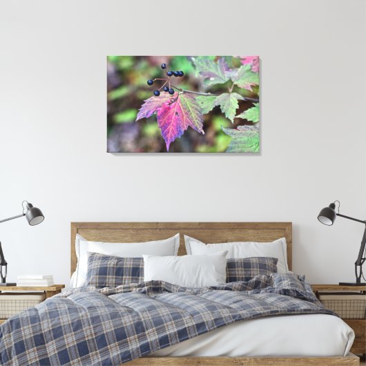 Mapleleaf Viburnum Autumn Leaves en Berries Canvas Afdruk (Insitu (Slaapkamer))