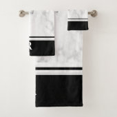 Marble Black White Striped Monogram Initiaal Bad Handdoek (Insitu)