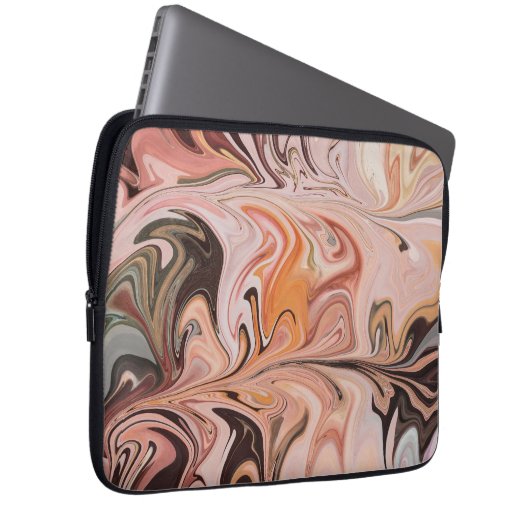 Marble Forms – Pink & Beige Soft Marble Laptop Sleeve (Voorkant Rechts)