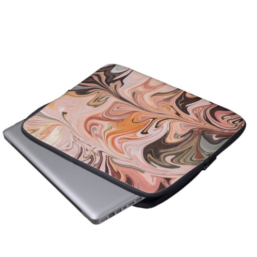 Marble Forms – Pink & Beige Soft Marble Laptop Sleeve (Voorkant onderkant)