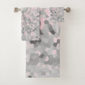 MARBLE PIXELATED GRAY SILVER PINK CUSTOEL TOWEL SE BAD HANDDOEK (Insitu)