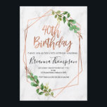 Marble Roos Gold Foliage 40th Birthday-uitnodiging Kaart<br><div class="desc">Marble Roos Gold Foliage 40th Birthday-uitnodiging Foliage, faux roos gouden lijnkunst en marmer 40e verjaardag uitnodiging. Dit eenvoudige en elegante ontwerp is voorzien van een post voor borstelkalligrafie in bladaluminium met faux roos die niet kan worden gewijzigd en een of andere groene bladzijden. De achtergrond is een wit marmer afbeelding....</div>