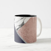 Marble Roos Gold Navy Blue driehoek Geometric Tweekleurige Koffiemok (Voorkant rechts)