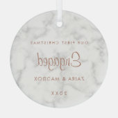 Marble Roos Gold Ons eerste kerstfeest Glas Ornament (Achterkant)