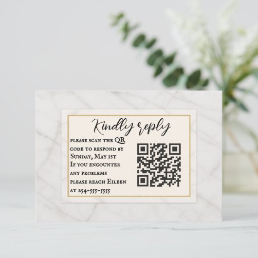 Marble Whisper QR Code Wedding RSVP Card (Staand voorkant)