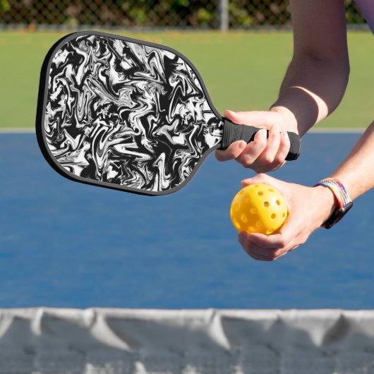 Marbleized Black en White Modern Abstract kunstwer Pickleball Paddle (Insitu)