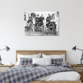 Marcel (d.1903) en Louis (1877-1944) Renault driv Canvas Afdruk (Insitu (Slaapkamer))