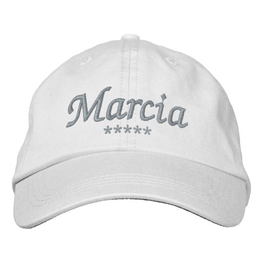 Marcia Naam Geborduurde Pet (Voorkant)