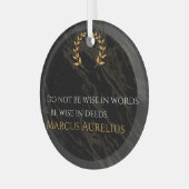 Marcus Aurelius' wijsheid: daden spreken luid Glas Ornament (Voorkant links)