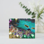 Mardi Gras Beads & Green Feather Mask Invitations Kaart (Staand voorkant)