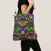 Mardi Gras Colors Damask Dragon, Butterfly, Snake Tote Bag (Dichtbij)