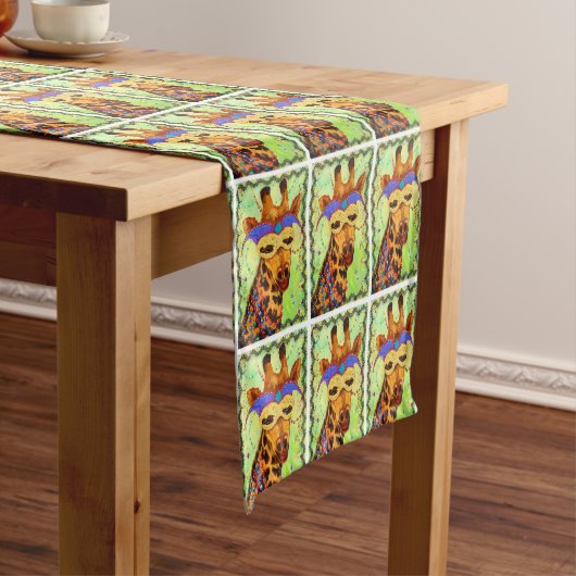 Mardi Gras Giraffe Table Runner Korte Tafelloper (Voorbeeld)