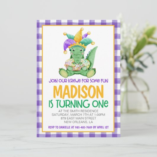 Mardi Gras Krewe Eerste Uitnodiging Verjaardag (Staand voorkant)