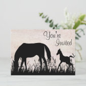 Mare and Foal Grazing Horse Baby shower Uitnodigin Kaart (Staand voorkant)