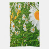 margueriteveld in het voorjaar theedoek (Verticaal)