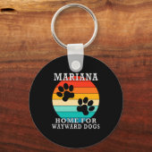 Mariana Home For Wayward Dogs Family Name Premium  Sleutelhanger (Voorkant)